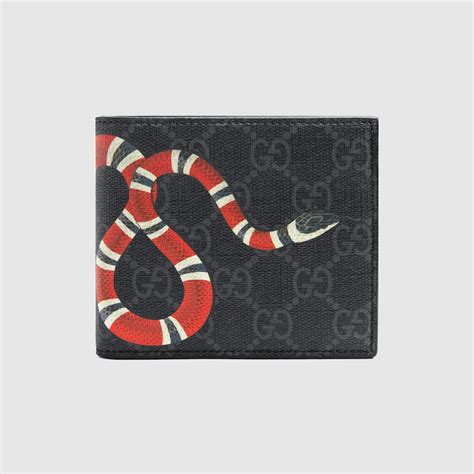 Gucci Cartera GG Supreme con estampado de serpiente Kingsnake.